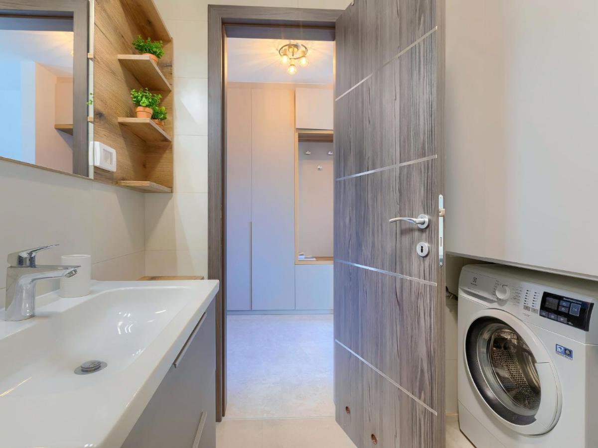 Apartment Wing 77 By Interhome Pula Exterior foto